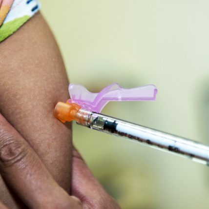 vacuna contra Cáncer Centro Oncológico de Occidente-Vacuna